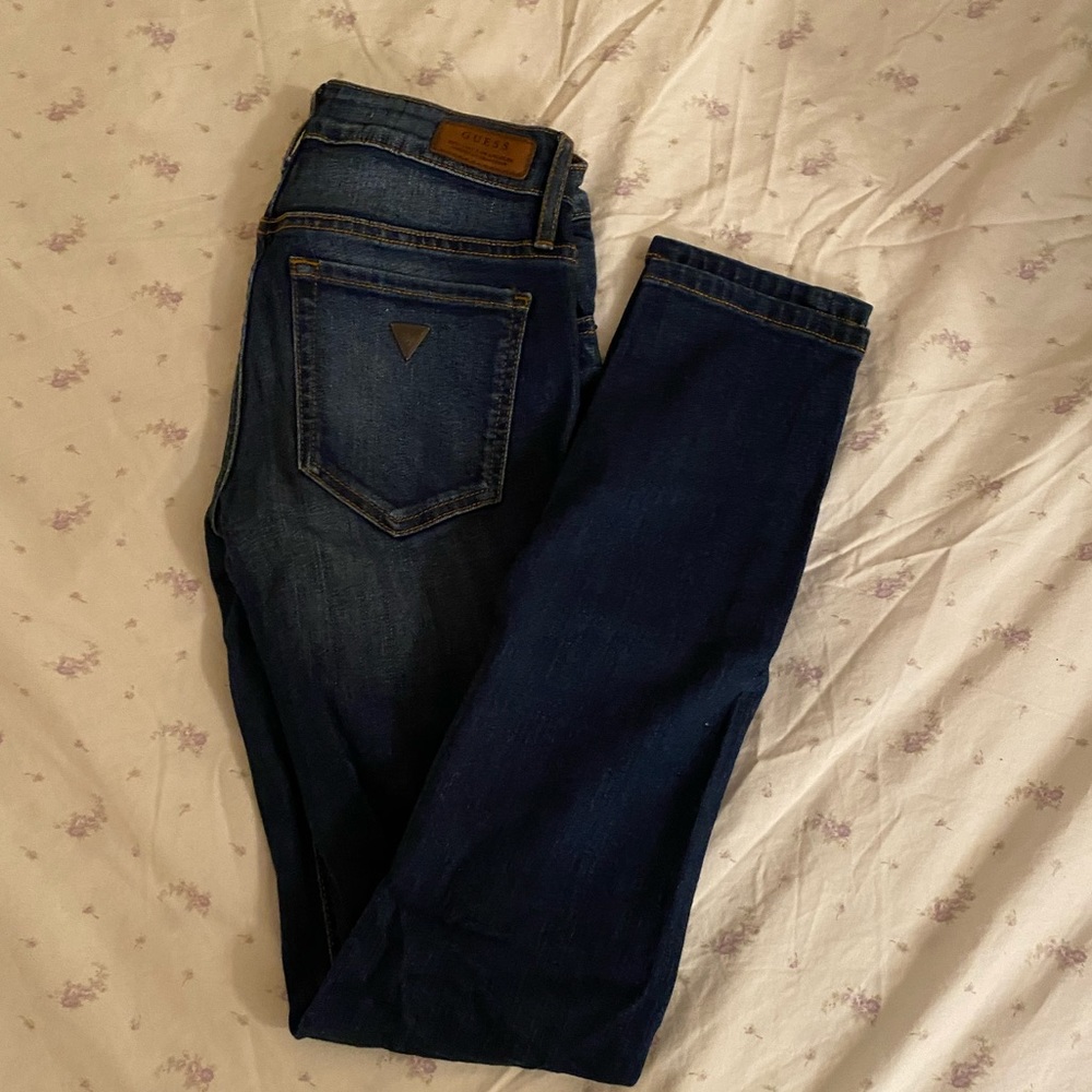 GUESS skinny jeans
